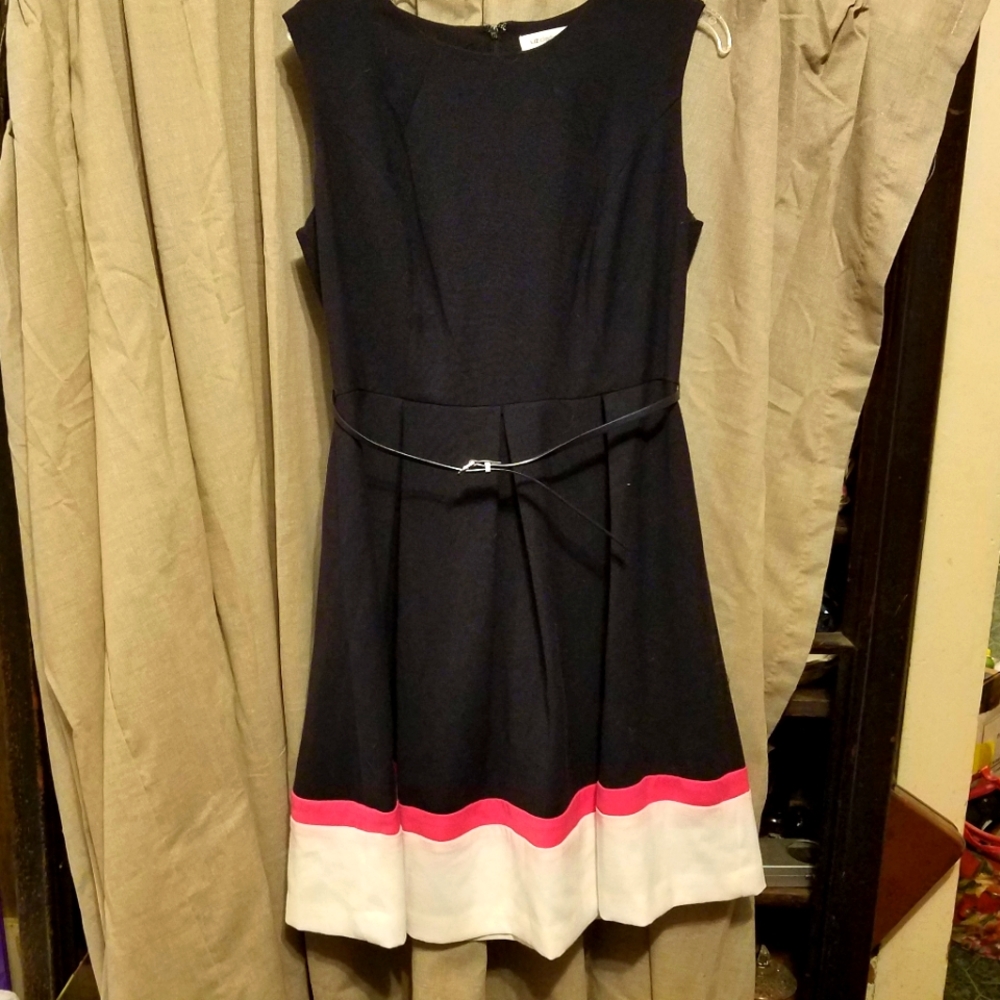 Liz Claiborne belted dress size 12 navy, white & pink
